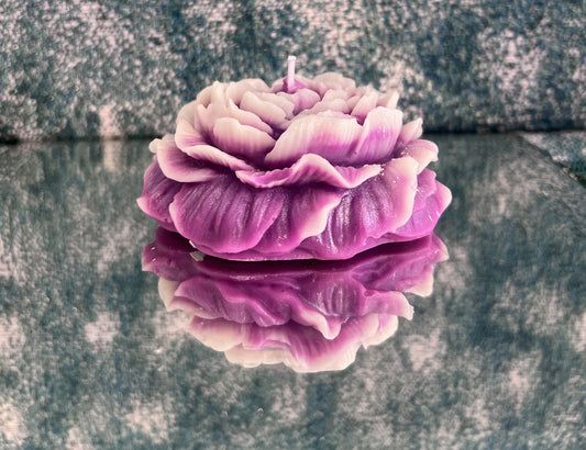 Peony Candle  – Handmade Lilac Scented Gift