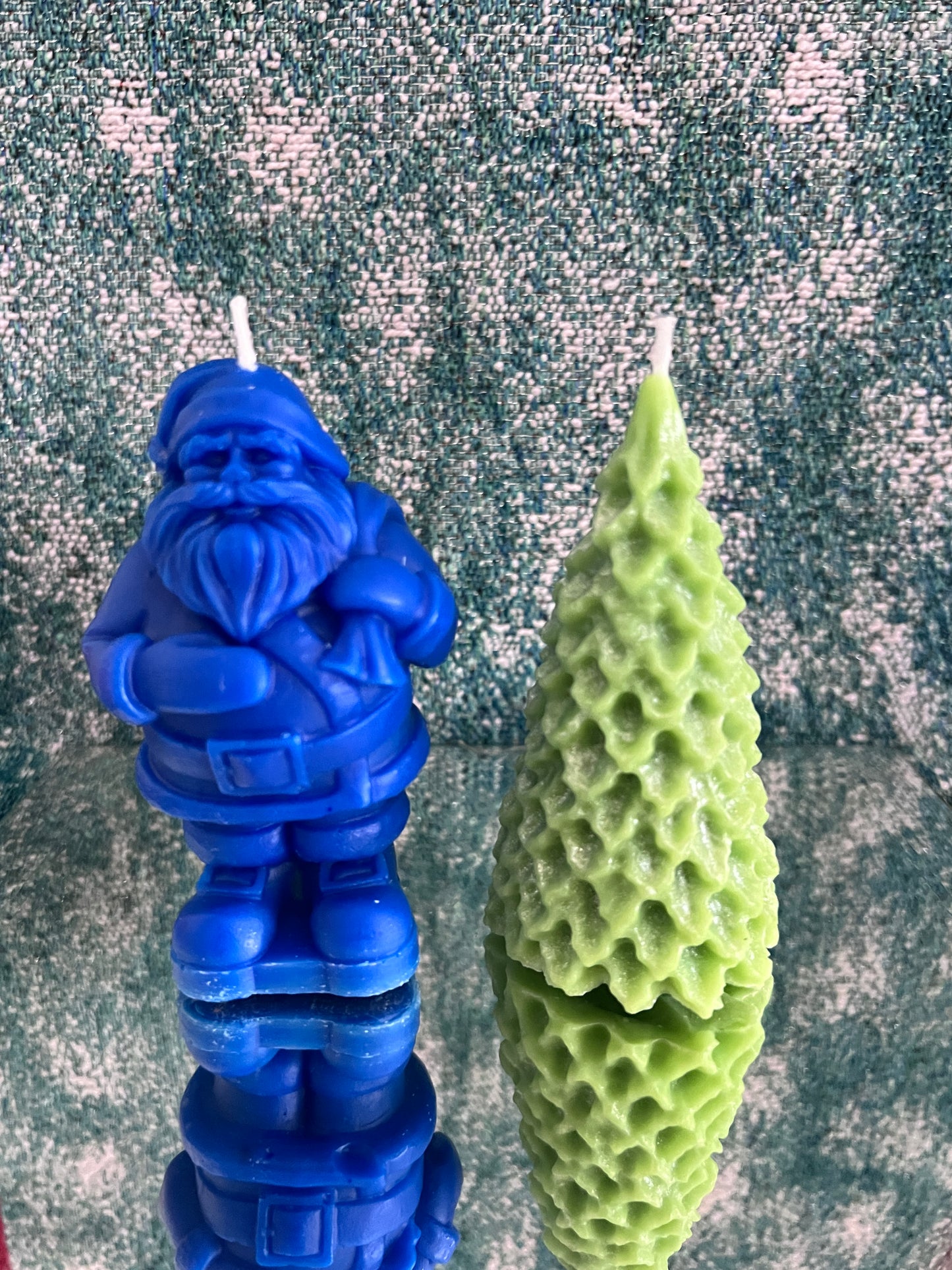 Santa & Christmas Tree Candle Set | Handmade Soy Wax Candles 4"x2" | Christmas Wreath Scent | Holiday Gift Box | Festive Decor